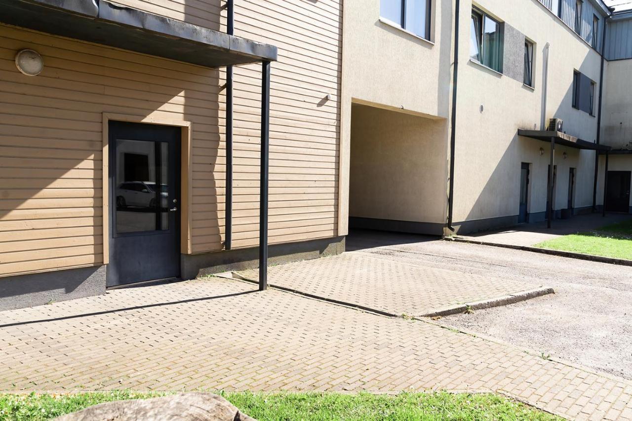 Kalevite Kodu 2-toaline apartment! Kuressaare Exterior foto